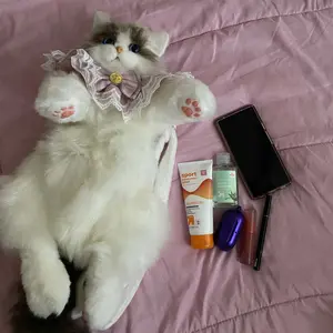 Product Review of 【TikTokShopBacktoSchool】Chongker Stylish Daypack Plush Cat Backpack - Realistic Stuffed Animal Fashion Accessory & Unique Gift for Cat Lovers - 1 Set Gift Wrap from m**u