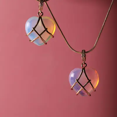 Necklace Nonton Barbie Diamond Castle Barbie Necklace Hot Topic