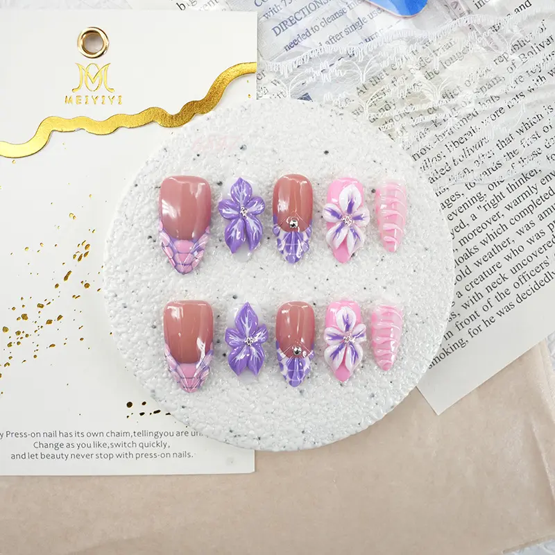 .DP.6847.Pink three-dimensional embossed wearable nails