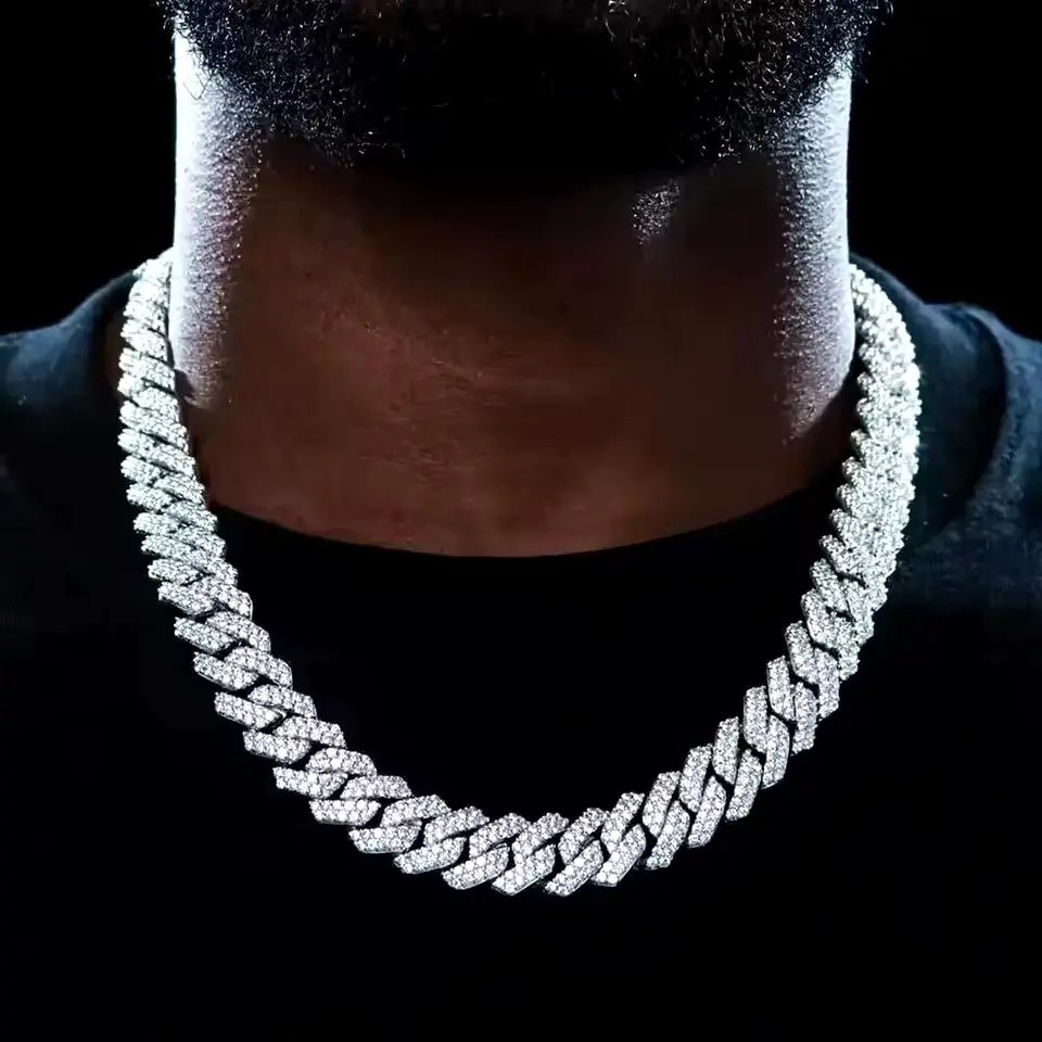 Cuban Chain Moissanite Daimonds 18”/45CM - Iced Out Men's Jewelry with High-Quality Finish and Elegant Design
