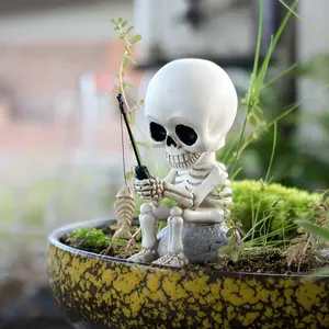 Halloween Resin Skull Decoration, Outdoor Courtyard Lawn Planter Balcony Ornament, 1pcs Head Nodding Fishing Skull, Festive Garden Decor