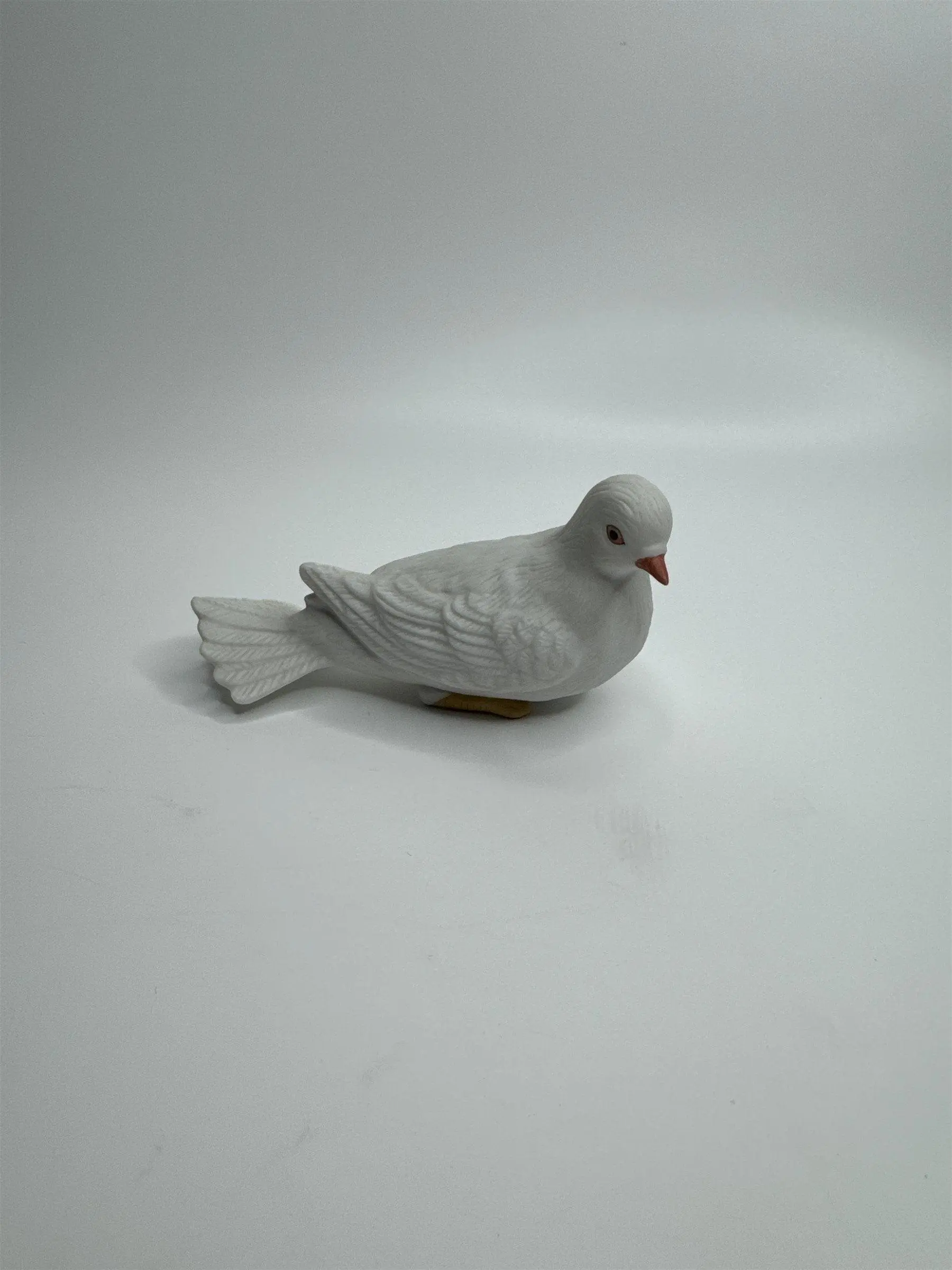 Vintage Homco Home Interiors #8856 White Porcelain Dove Pidgeon Figurine