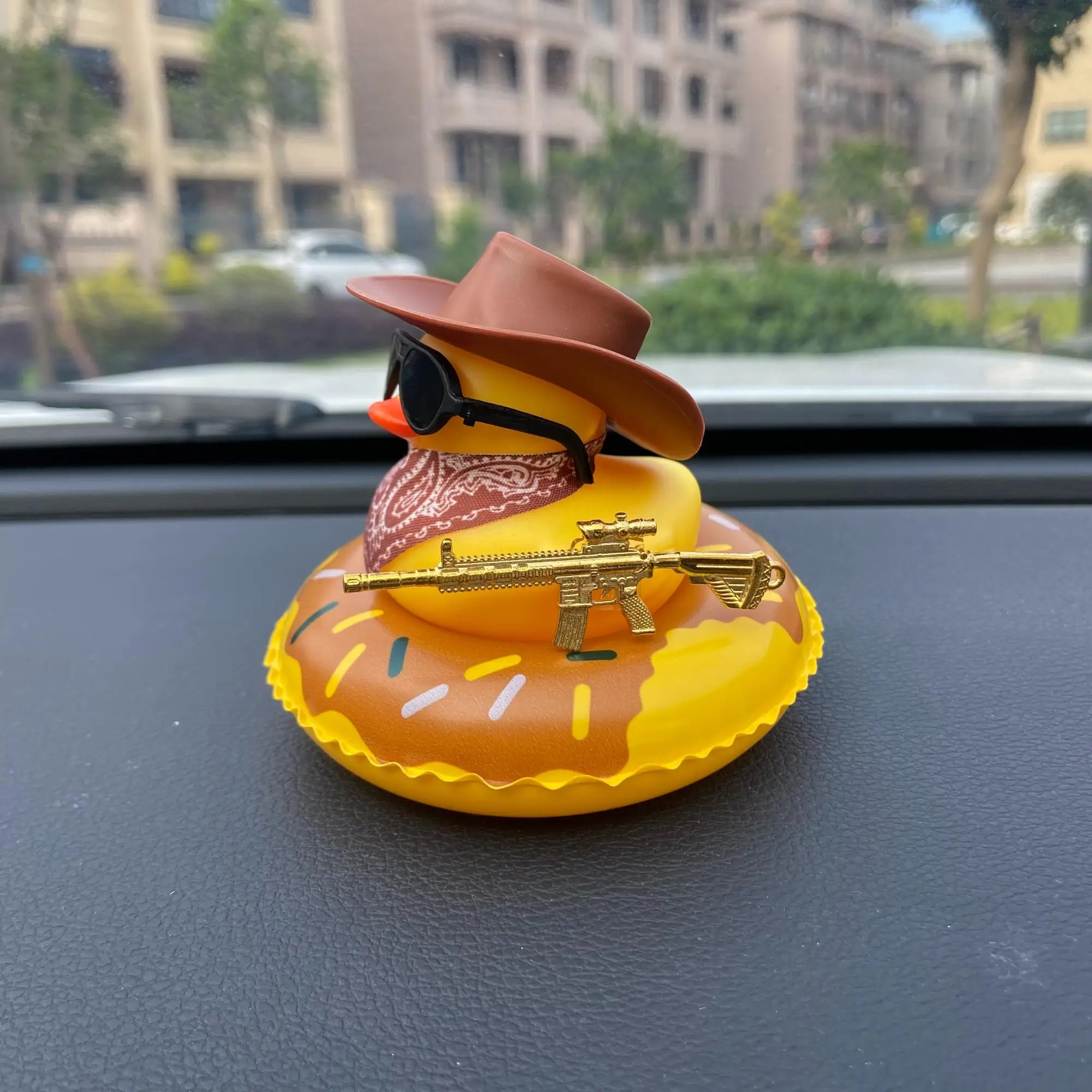 Duck Shaped Car Decoration, Cool Duck with Cowboy Hat Design Ornament, Car Interior Accessories for Car Gift, Cute Car Accessories, Car Interior Decor