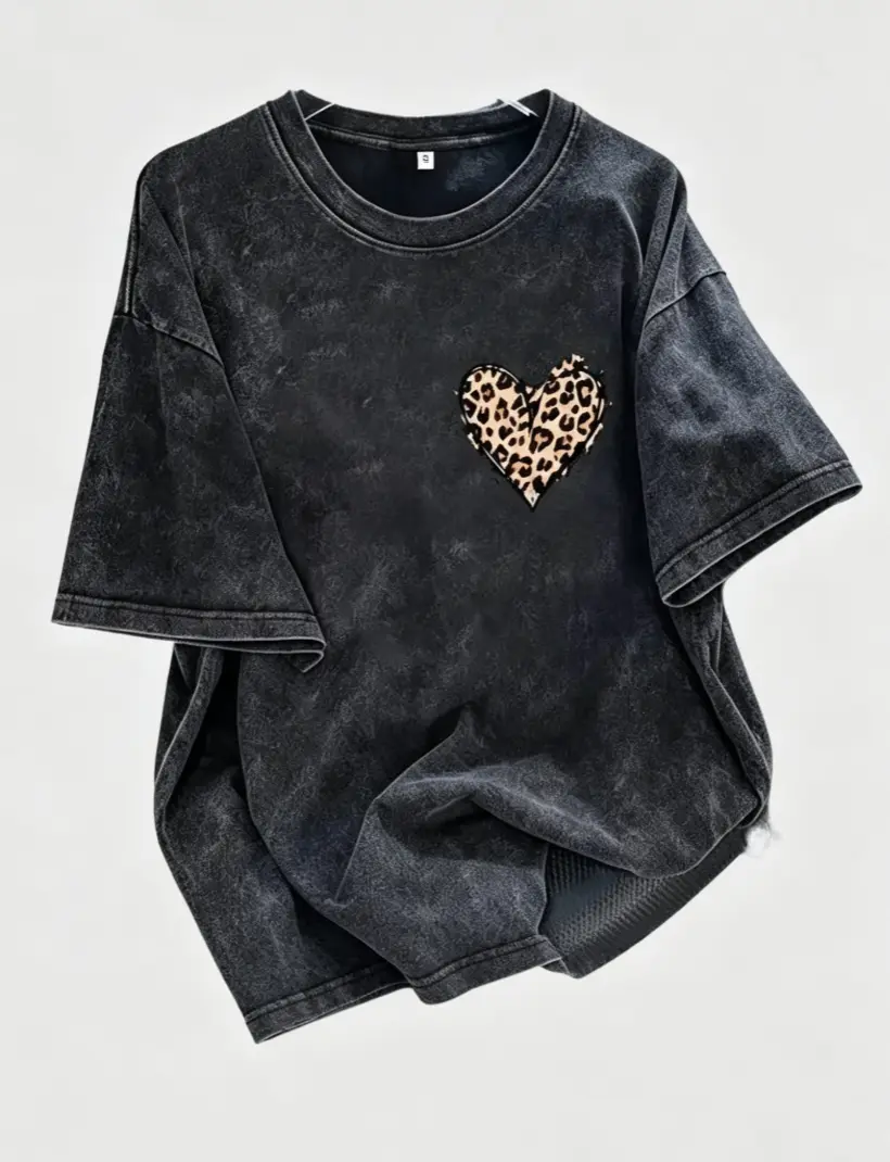 Men's Leopard Print Heart Cotton Washed T-Shirt, Casual Fit Cargo-Inspired Top for Jeans & Pants Pairing