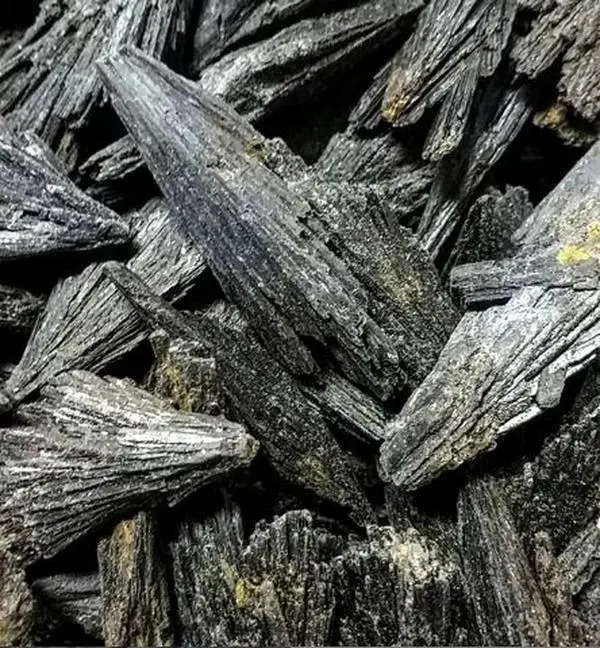 Black Kyanite Fan Specimens - 8oz