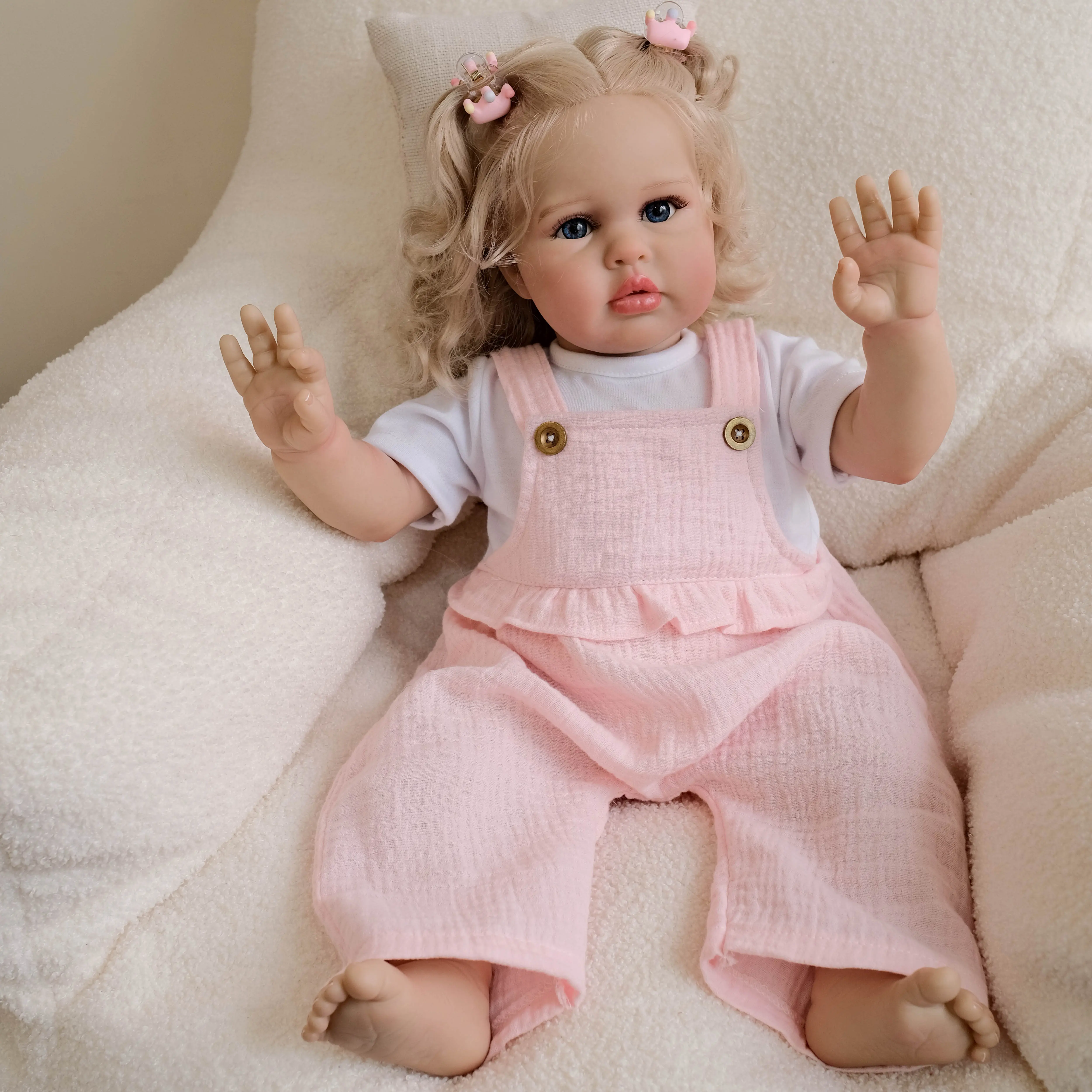 Lifelike Reborn Toddler Baby Dolls 24 inch Realistic Girl Newborn Real Life Baby Girl Dolls Soft Vinyl Baby Dolls with Clothes and Toy Gift for Kids Age 3+
