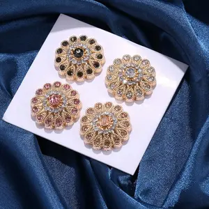 Strong Hijab Magnets Rhinestone Scarf Magnets for Hijab Magnetic Pins for Scarves Hijab Scarf for Women Girls Hijab Niqab Muslim Islamic Turban (Black+Clear+Gold+Pink)