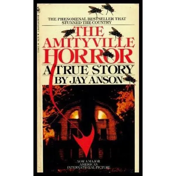 USED Book - The Amityville Horror: A True Story by Jay Anson (Paperback) - english