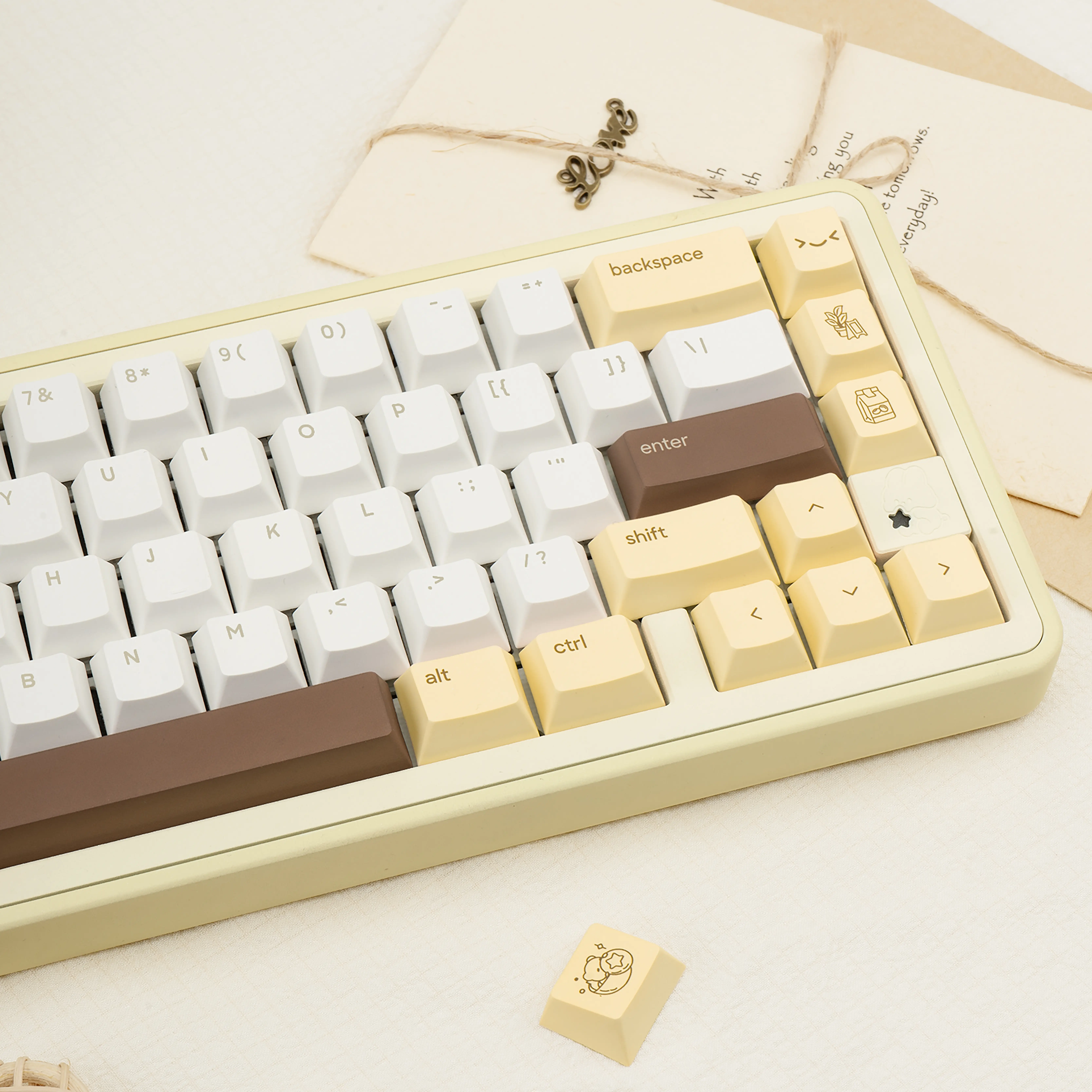 130-Key PBT Plastic Keycaps, Matte Finish Cute Bears Yellow & Brown Japanese Design, Cherry Profile Dye Sublimation, Smooth Feel, Low Typing Sound, Vivid Colors, Compatible with Gaming & Ergonomic Mechanical Custom Keyboards, Gaming Keyboard, Keyboard For