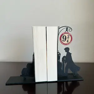 Wizard Bookends – Magical Train & Wizard Silhouette Shelf Decor | Perfect for Fantasy Book Fans