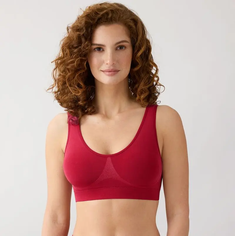 Women's Wacoal B-Smooth Comfy Wireless Padded Soft Cup Bra - Regina Red, Adjustable Straps, Foam Lining, Nursing-Friendly, Matching Bikini Compatible, Casual, Hand Wash Cold, Removable Pads, Smooth Back, Soft Cups, Wide Strap, Padded Cup