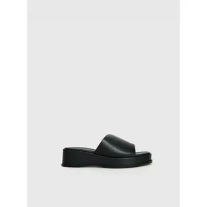 Bayshore Sandals Black