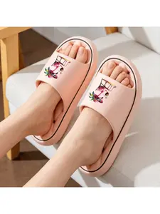 A pair of lightweight sandals, comfortable and breathable, suitable for wearing at home and on the beach; stylish and durable design, perfect for daily wear, Home Slippers, Summer Beach Slippers