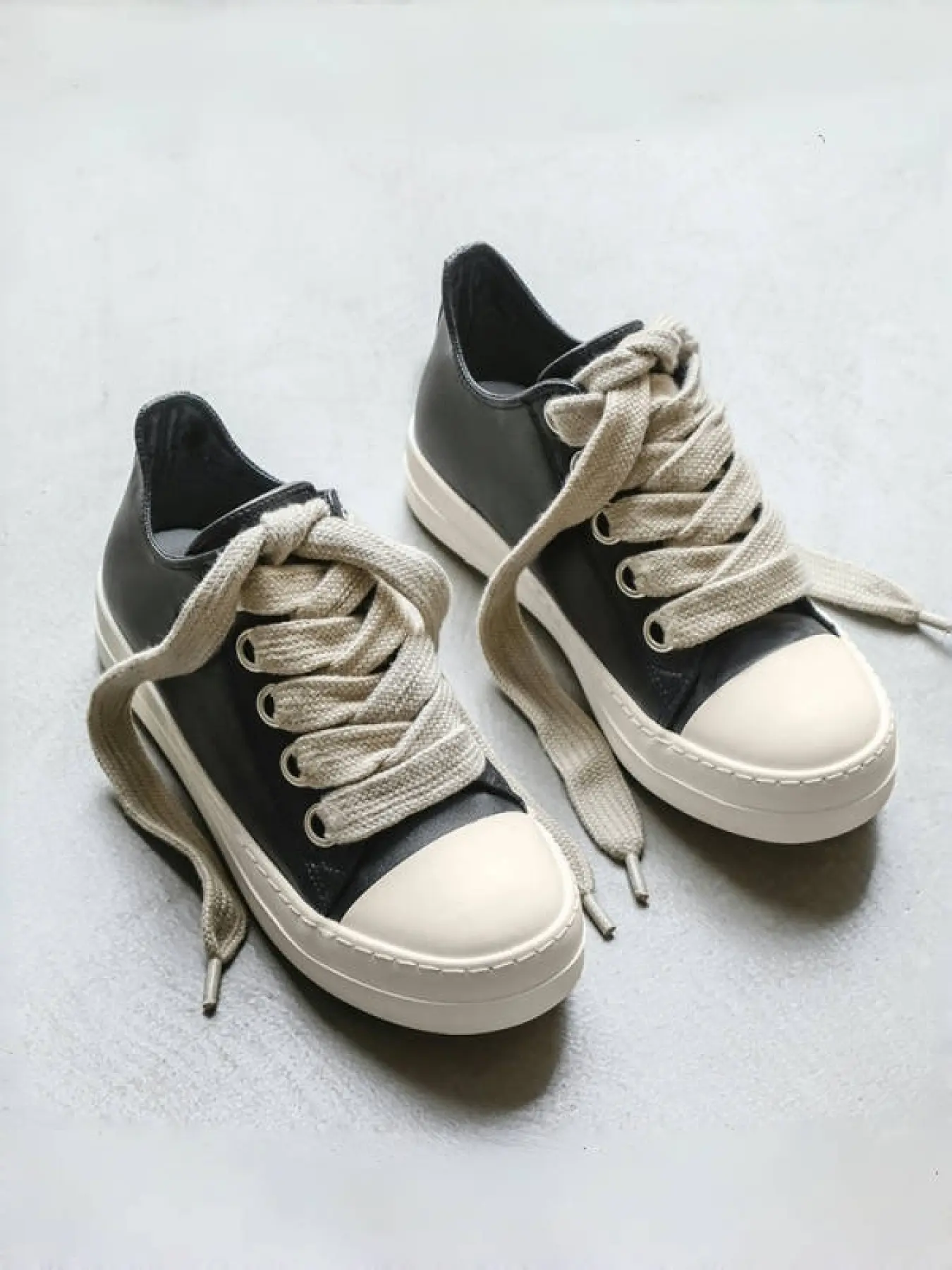 Couple Casual Wide Laces Thick Sole Sneakers, Retro Style PU Leather, Anti-Slip, All Seasons, Perfect for Daily Wear and Leisure