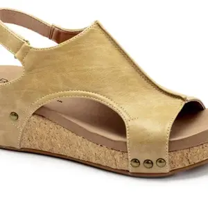 Corky’s Volta Wedge in Taupe