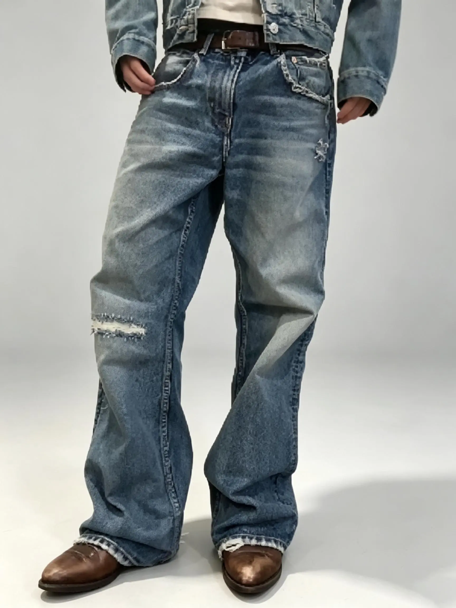 Men's Vintage Washed Distressed Flare Denim Jeans, Retro Ripped Frayed Hem Streetwear Pants, Casual Loose Fit Bootcut Denim Trousers for Daily Outfit
