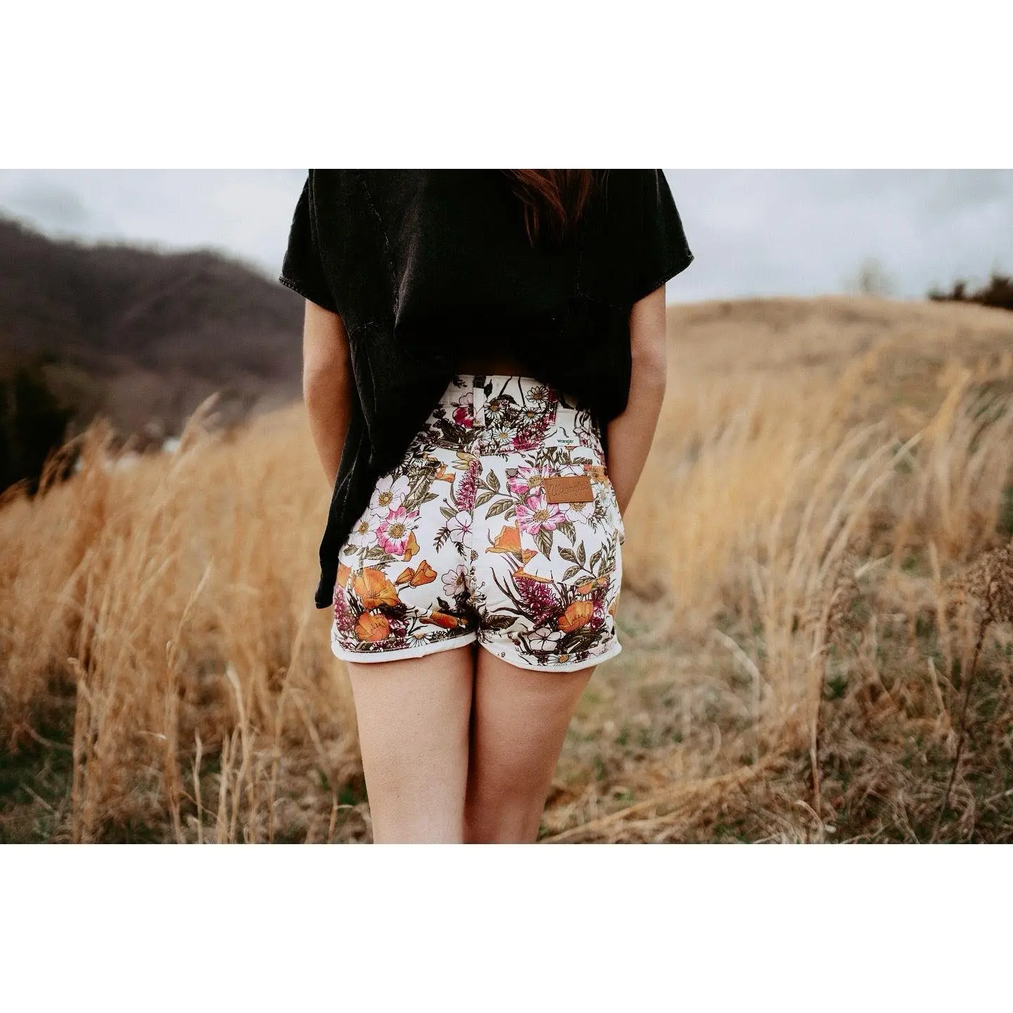 Final Sale ✨Wrangler Ashley Flower Garden Women's Shorts