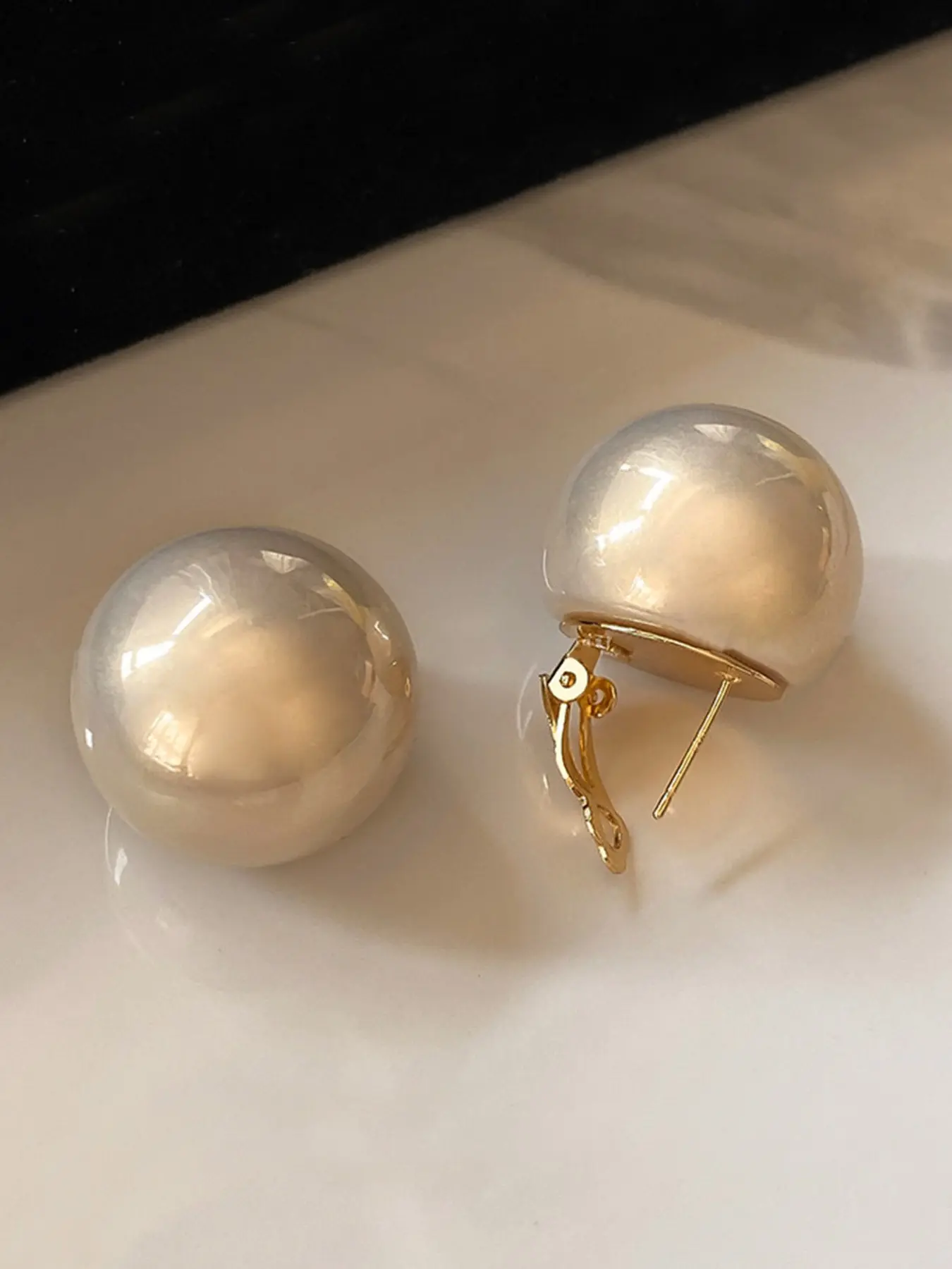 Vintage French Elegant Large Pearl Stud Earrings, Retro Style, Perfect for Parties, Weddings, Dates, Festivals, Daily Wear