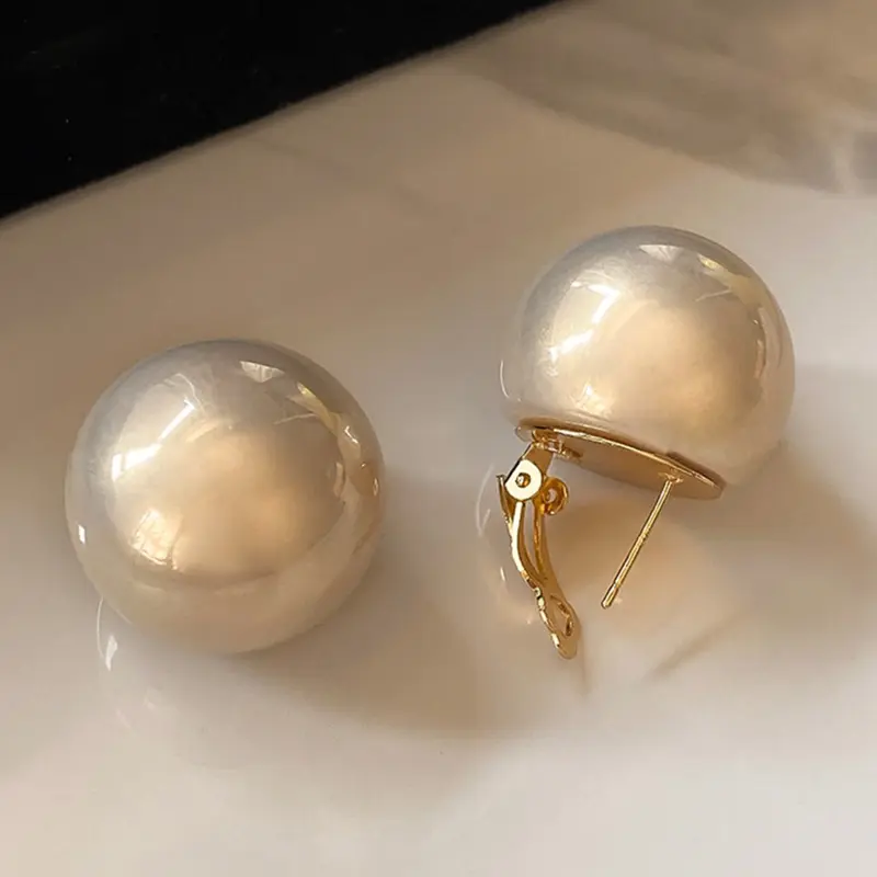 Vintage French Elegant Large Pearl Stud Earrings, Retro Style, Perfect for Parties, Weddings, Dates, Festivals, Daily Wear