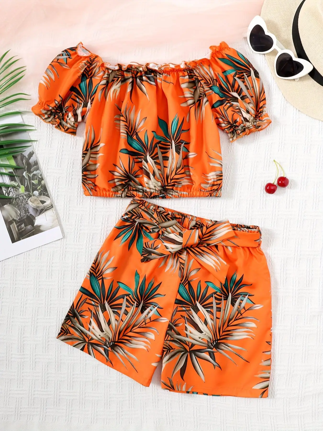 Girl's All Over Plants Print Off Shoulder Crop Top & Elastic Waist Shorts & Belt Set, Casual Puff Sleeve Top & Shorts for Daily Wear, Kids Summer Clot