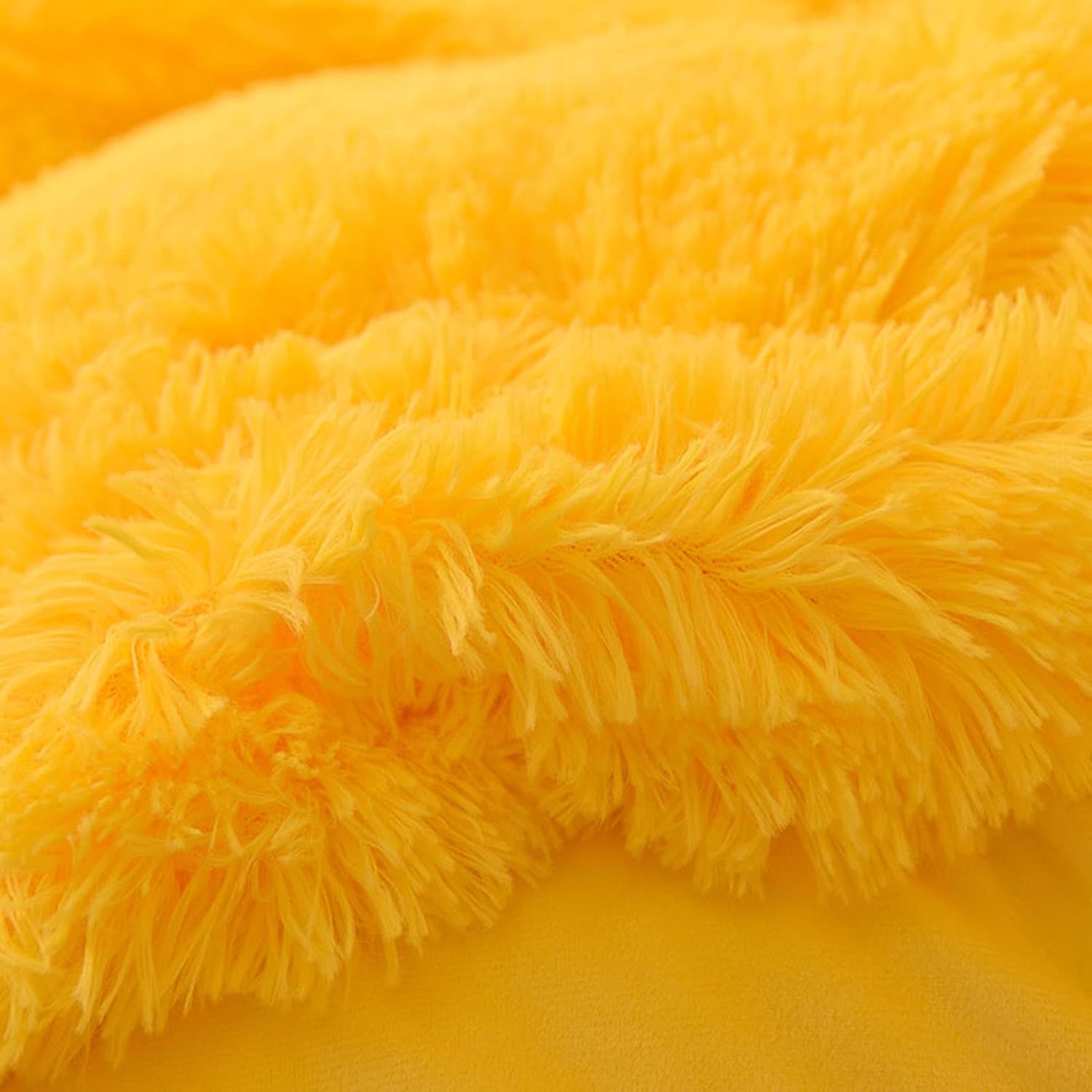 Luxury Plush Faux Fur Duvet Cover Set – 4 Pieces (1 Duvet Cover, 1 Heart Accent Pillow, 2 Furry Pillow Shams), Ultra Soft & Cozy Warm Bedding Luxury Plush Faux Fur Duvet Cover Set – 4 Pieces (1 Duvet Cover, 1 Heart Accent Pillow, 2 Furry Pillow Shams), Ultra Soft & Cozy Warm Bedding