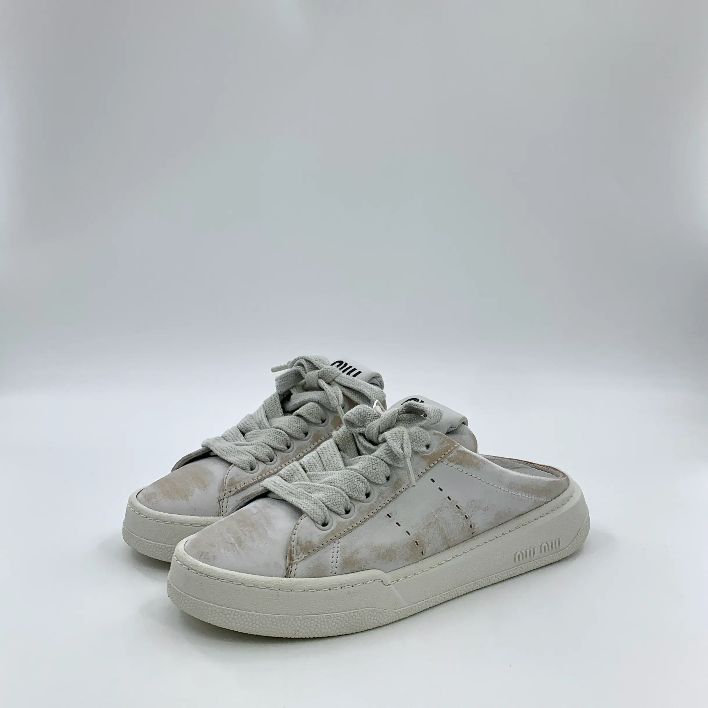 RDLT-Miu Miu Size 36.5 Gray Washed Lace-Up Flat Closed Toe Mules-H37442