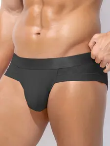 Men's Triangle Underwear with Mesh Breathable Design, Cool and Comfortable for Sports and Leisure Activities, Versatile for Multiple Occasions, Garment