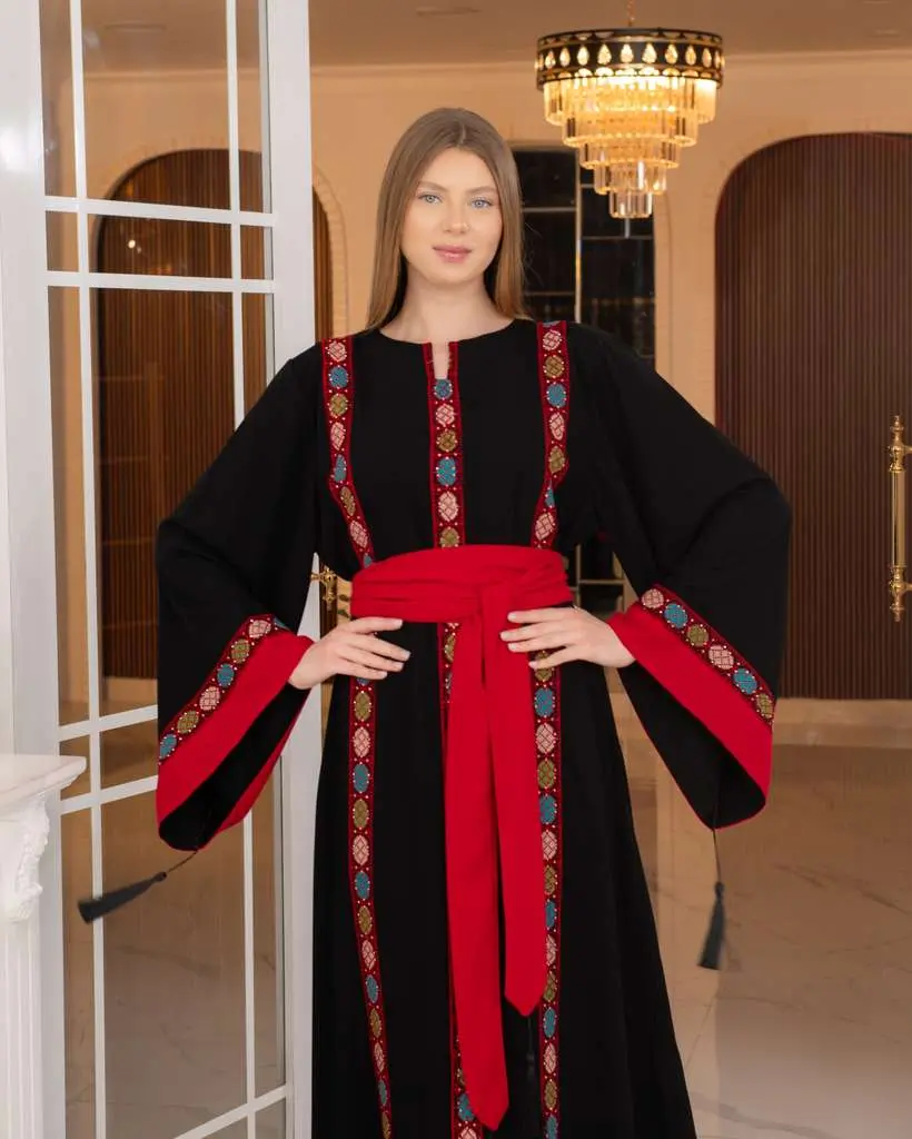 Duaa Thobe    - Women's Embrodiered Traditional Thobe, Dress, Abaya, Perfect for Eid, Ramadan, Gifts for Her