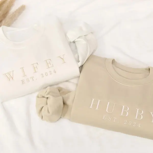 Embroidered Wifey Hubby Sweatshirt, Personalized Couples Sweatshirt, His and Hers Matching Sweatshirt, Custom Wedding Gift Sweatshirt, Engagement Gift for Couples