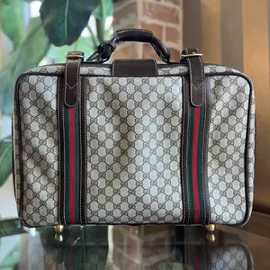 Pre-owned GUCCI GG canvas Travel Bags GUCCI Beige GG Supreme Vintage Suitcase