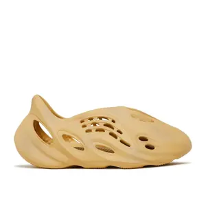 Adidas Yeezy Foam RNR Desert Sand