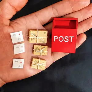 7-Piece Mini Mailbox Package Set - Dollhouse Decoration, Christmas Doorstep Miniature Scene Decoration, Shooting Props, DIY Cottage Decoration, Perfect Christmas Gift
