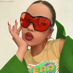 Oversized Wrap Around Sunglasses for Women & Men, 2000s Y2K Retro Big Shield Shades, Trendy Fashion Eyewear with UV Protection, Lightweight Comfortable Design Perfect for Concerts, Festivals, Parties & Daily Streetwear tiktokshopspringglowup