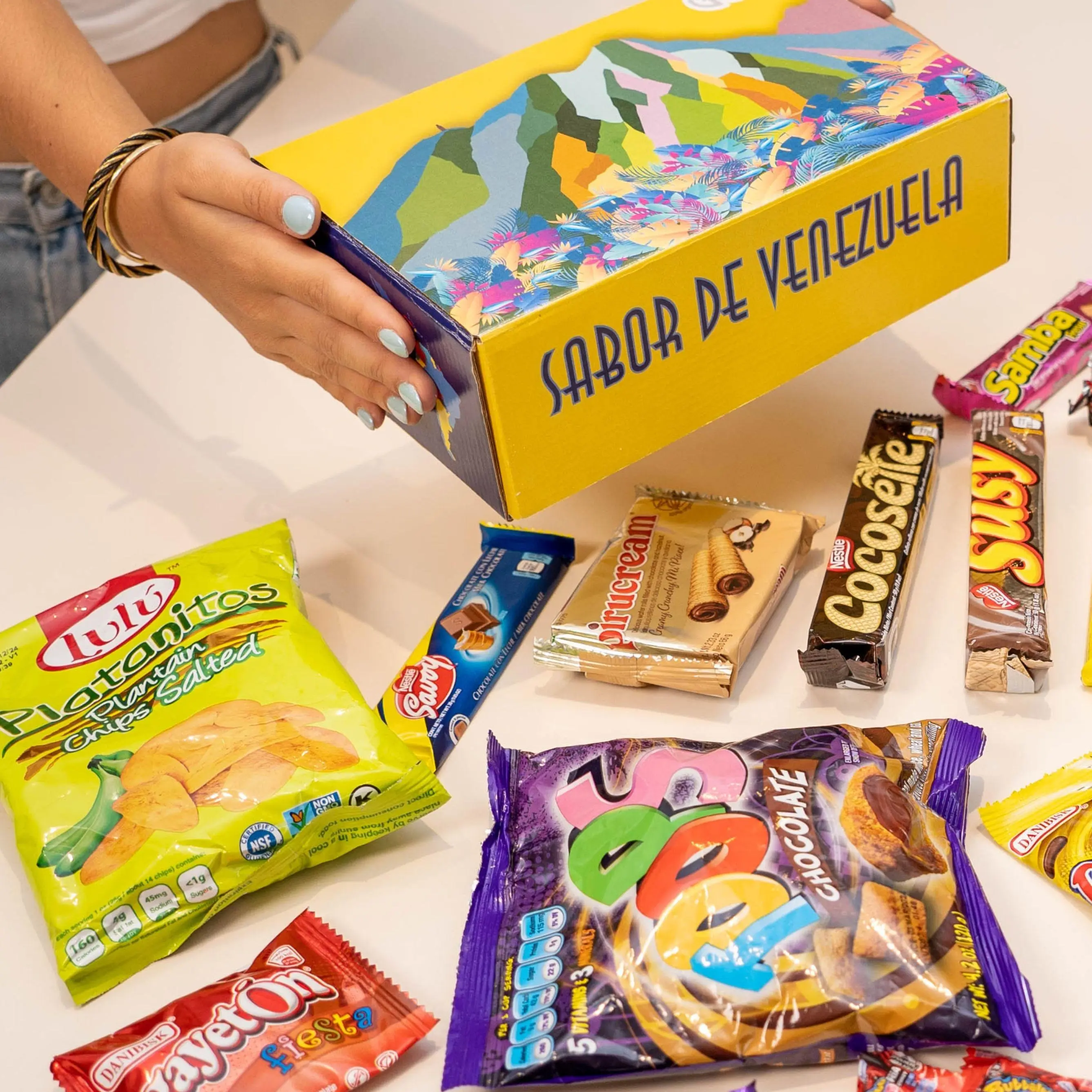 Venezuelan Candies Gift Box - Packaged Addictive Snacks Box, Food Bundle Multipack with Authentic Venezuelan Treats