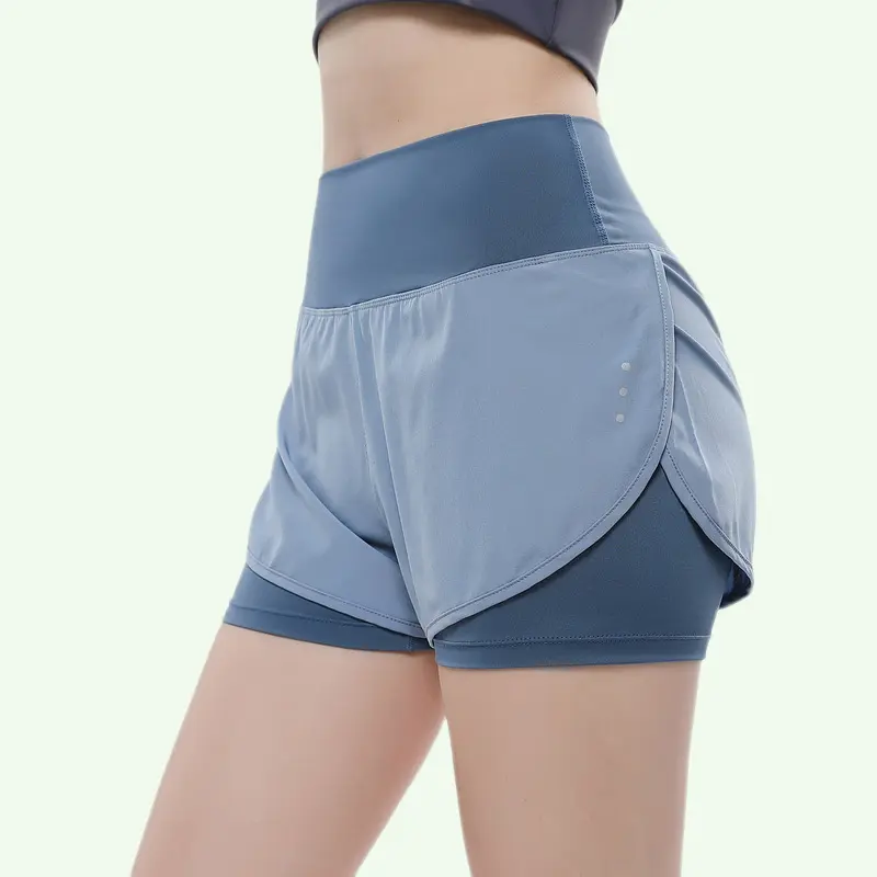 Women's Sporty 2-in-1 Sports Shorts - Mid-Waist, Slimming, Quick-Drying, Comfortable for High-Intensity Workouts, Yoga, Tennis with Zippered Pockets, Sporty Sports Shorts