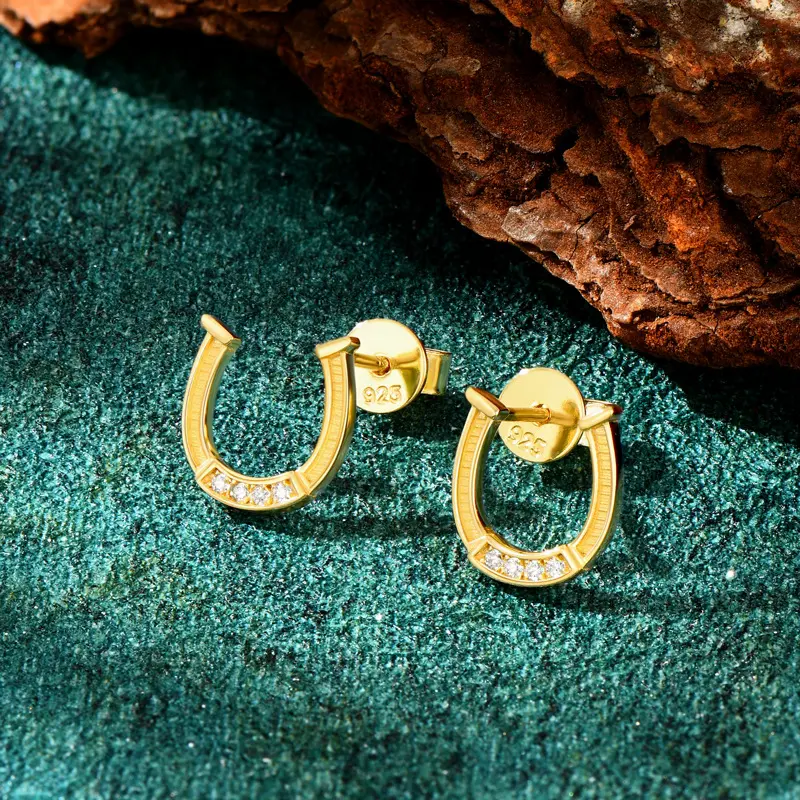 Horseshoe earrings [K gold]
