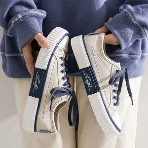 Women’s Retro Low Top Canvas Sneakers Two-Tone Color Block Lace-Up Casual Sneakers