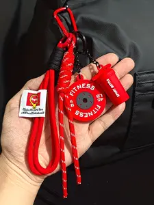 The American-Style Functional Fitness Dumbbell Plate, Kettlebell, Universal Keychain Is A Practical Accessory For Backpacks And Car Keys, Fitness Enthusiasts, Everyday Outings, And Gym Outfits