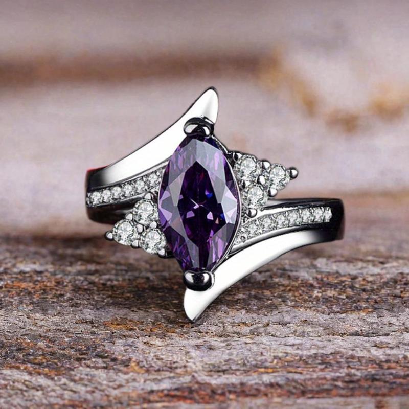 Women's Marquise Cut Purple Cubic Zirconia Shine-Inlaid Costume Wedding Ring - Metal-Coated Romantic Engagement Bride Accessory, Christmas Gift, Female Jewelry