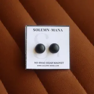Black Hijab Magnet