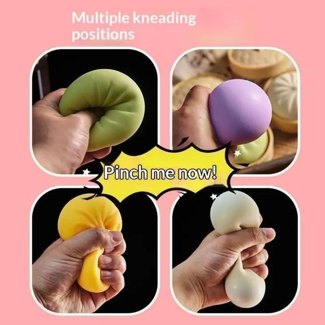 Dumpling Squishy - Highly realistic food modeling clay, with a sweet flavor and the ability to slowly spring back. Made of soft TPR material and soft moldable silicone, it helps relieve stress. An Easter gift suitable for children to exchange as presents