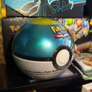 Poke ball tin