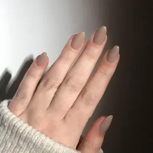 24pcs Almond Shape Fake Nails, Nude Milk Tea Color, Reusable, Beginner Friendly, Includes Jelly Glue and Nail File, Perfect for Commute/date/luxury Style