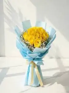25 yellow count with baby breath