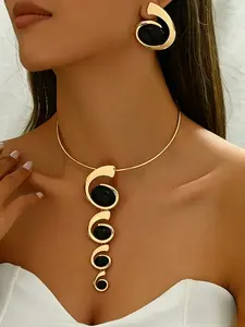 Women's Fashion Jewelry Set, Gradient Geometric Spiral Snail Pendant Necklace, Rhinestone Earrings, Creative Personalized Gift