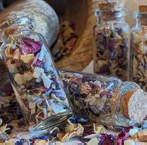 Hatshepsut Loose Incense - 30 Grams Solid Blend for Purifying & Calming Air Ideal for Rituals Meditation & Relaxation Aromatherapy Fragrance