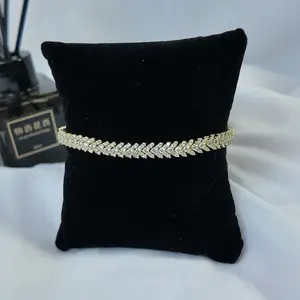 Hermosa pulsera estilo tennis, oro laminado 14k