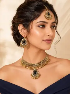 Indian Bridal Fashionable Jewelry Set for Women, Gold Rhinestone Choker Necklace Earrings & Maang Tikka Set, Bollywood Wedding Accessories
