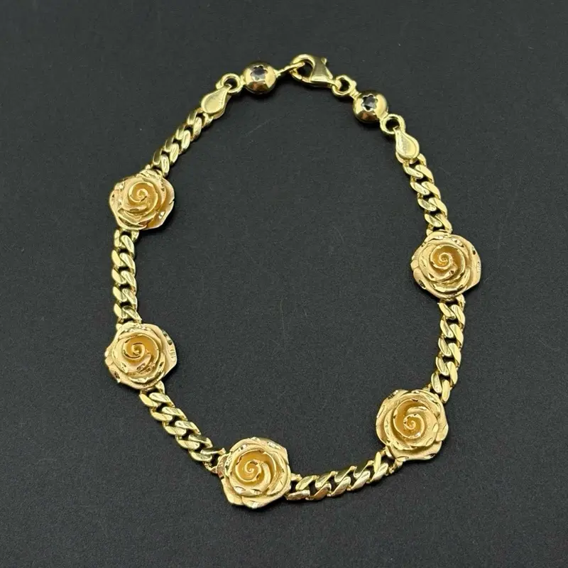 14k Gold Flower Bracelet - Size 7, Platinum & Carat Gold Jewelry Accessory
