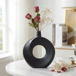 North European Donut Shape Decorative Vase, Resin Material Hand-Painted Living Room Home Decoration, Dry Flower Arrangement Vase